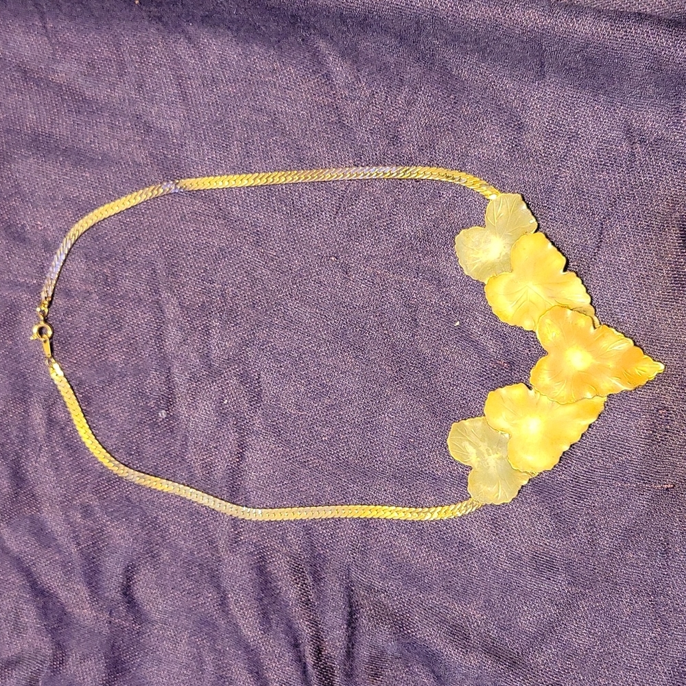 Statement necklace